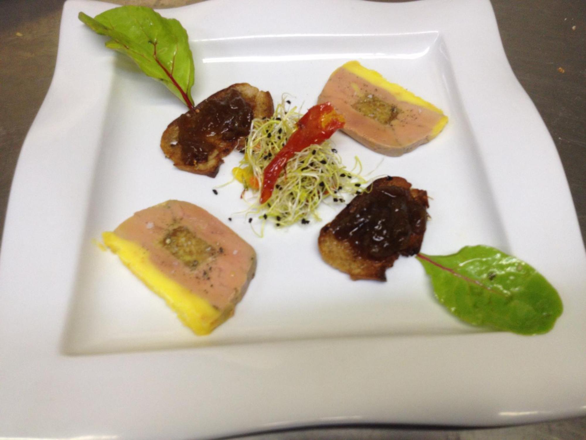 Hotel Restaurant Le Pain De Sucre Monistrol-dʼAllier 외부 사진