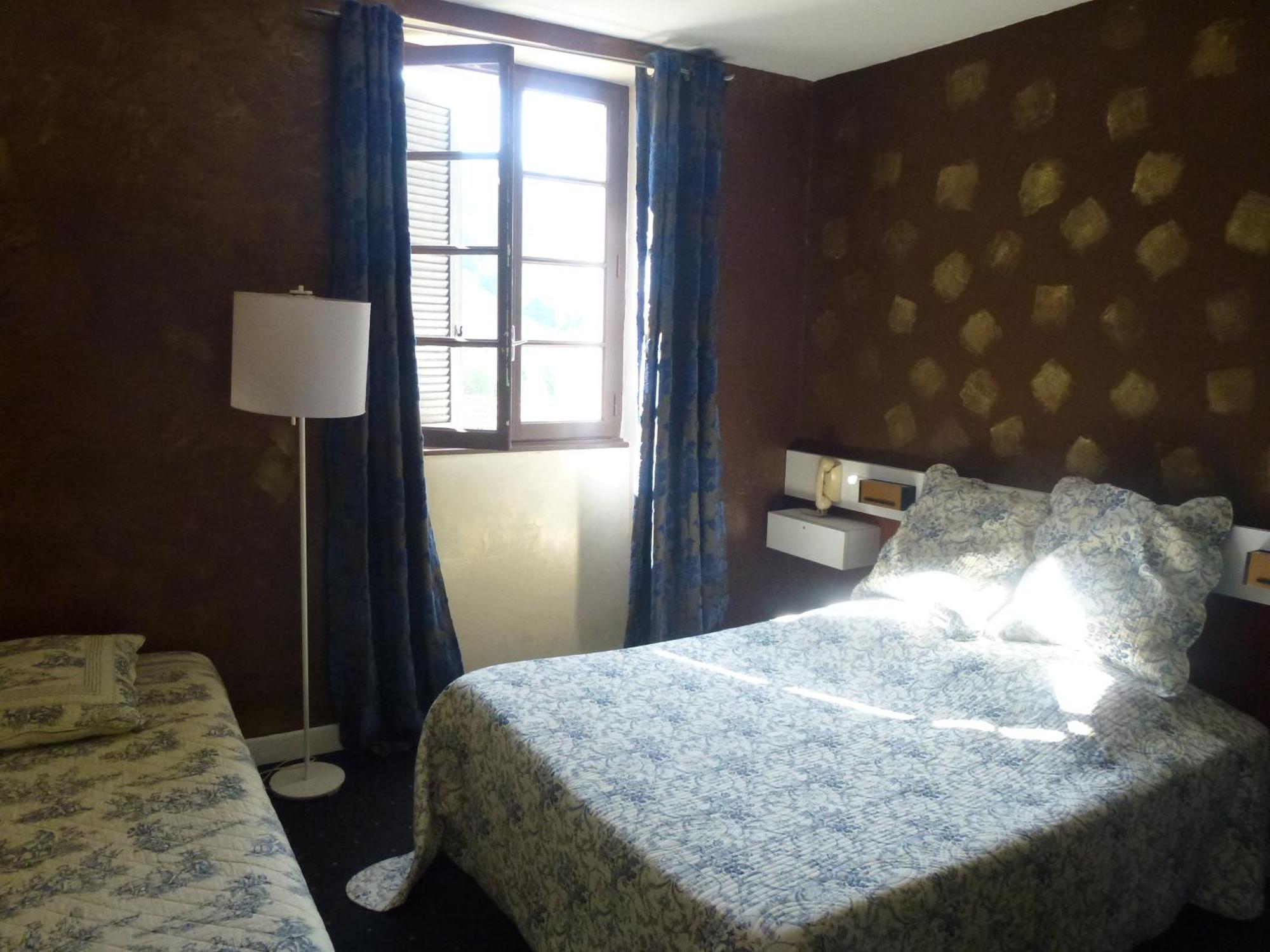 Hotel Restaurant Le Pain De Sucre Monistrol-dʼAllier 객실 사진