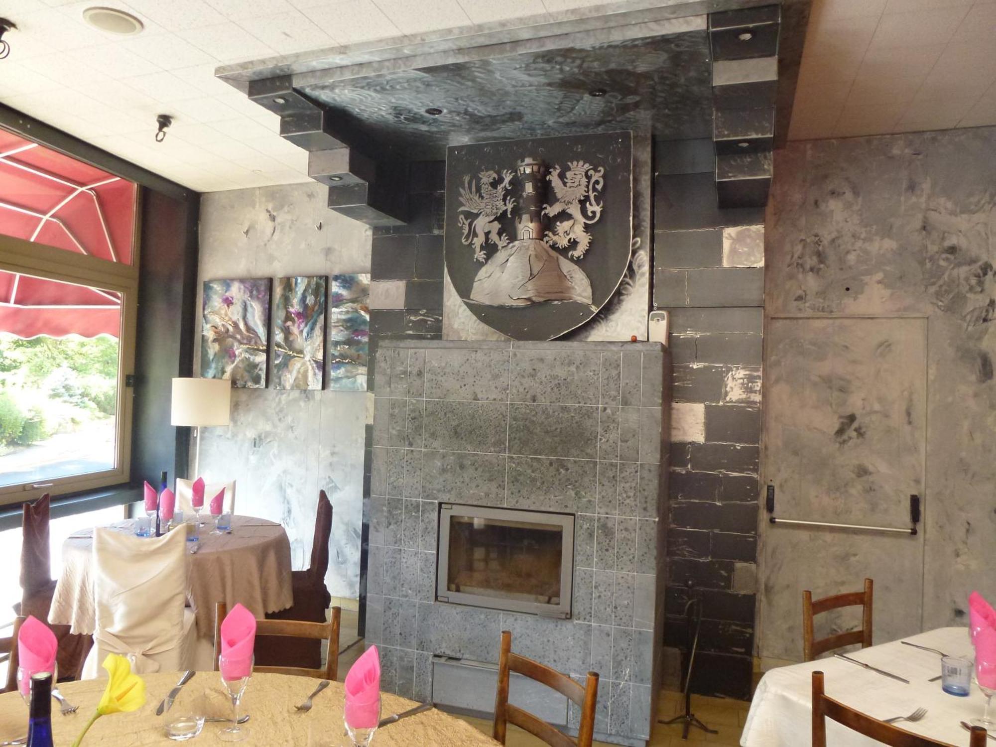 Hotel Restaurant Le Pain De Sucre Monistrol-dʼAllier 외부 사진